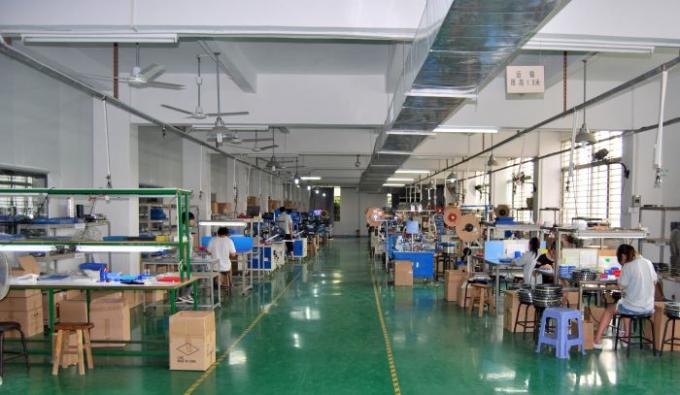 Através do conector 1489779-1 do módulo de SFP do furo com IEM do metal sem tipo da solda da tubulação leve